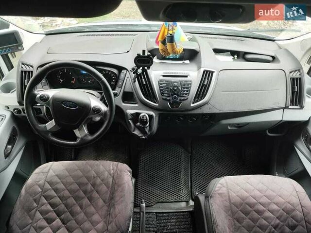 Белый Форд Транзит, объемом двигателя 2.2 л и пробегом 300 тыс. км за 18000 $, фото 3 на Automoto.ua