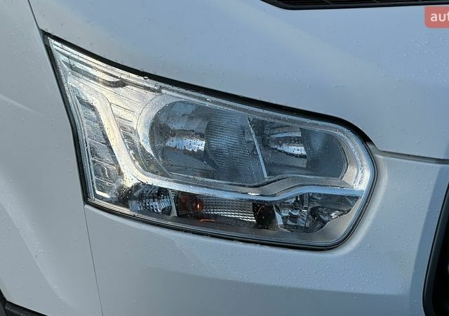 Білий Форд Транзит, об'ємом двигуна 2.2 л та пробігом 176 тис. км за 16696 $, фото 21 на Automoto.ua