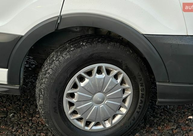 Білий Форд Транзит, об'ємом двигуна 2.2 л та пробігом 176 тис. км за 16696 $, фото 24 на Automoto.ua