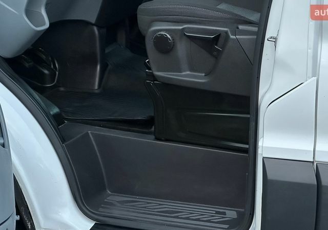 Білий Форд Транзит, об'ємом двигуна 2.2 л та пробігом 176 тис. км за 16696 $, фото 66 на Automoto.ua