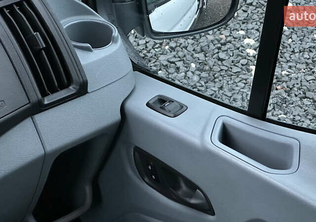 Білий Форд Транзит, об'ємом двигуна 2.2 л та пробігом 176 тис. км за 17199 $, фото 89 на Automoto.ua