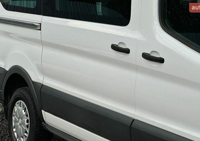 Білий Форд Транзит, об'ємом двигуна 2.2 л та пробігом 176 тис. км за 16696 $, фото 27 на Automoto.ua