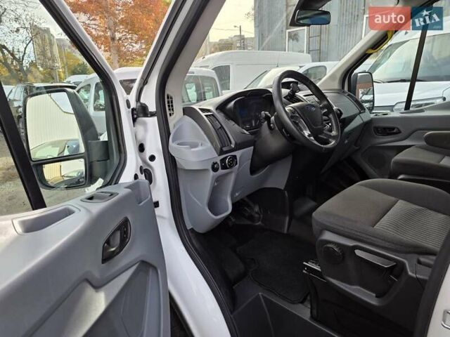 Білий Форд Транзит, об'ємом двигуна 2.2 л та пробігом 184 тис. км за 17800 $, фото 19 на Automoto.ua