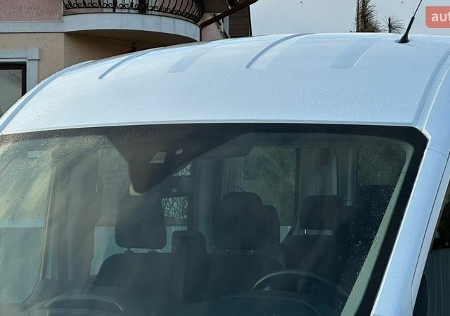 Білий Форд Транзит, об'ємом двигуна 2.2 л та пробігом 176 тис. км за 16696 $, фото 8 на Automoto.ua