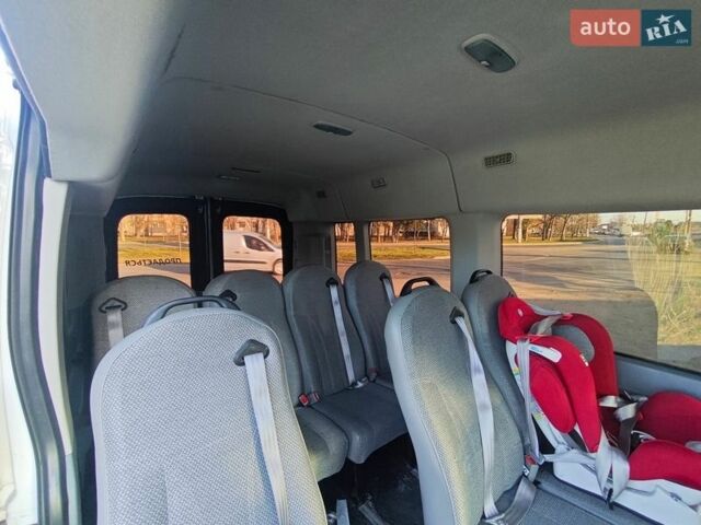 Білий Форд Транзит, об'ємом двигуна 3.72 л та пробігом 403 тис. км за 15400 $, фото 8 на Automoto.ua