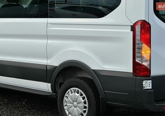 Білий Форд Транзит, об'ємом двигуна 2.2 л та пробігом 176 тис. км за 16696 $, фото 38 на Automoto.ua