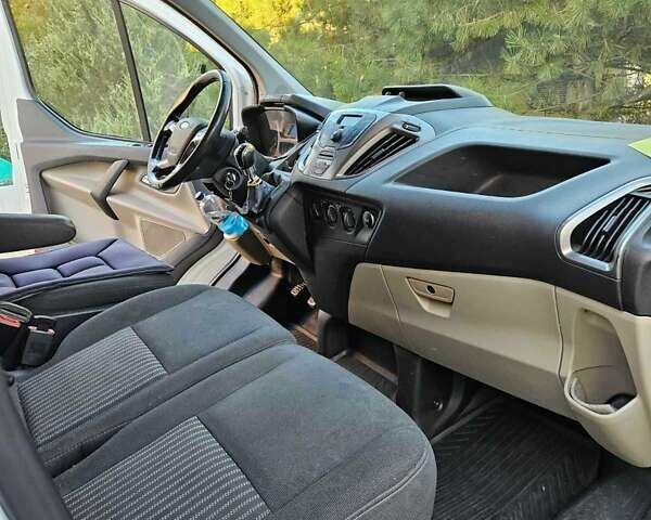 Белый Форд Транзит, объемом двигателя 2.2 л и пробегом 230 тыс. км за 14200 $, фото 5 на Automoto.ua