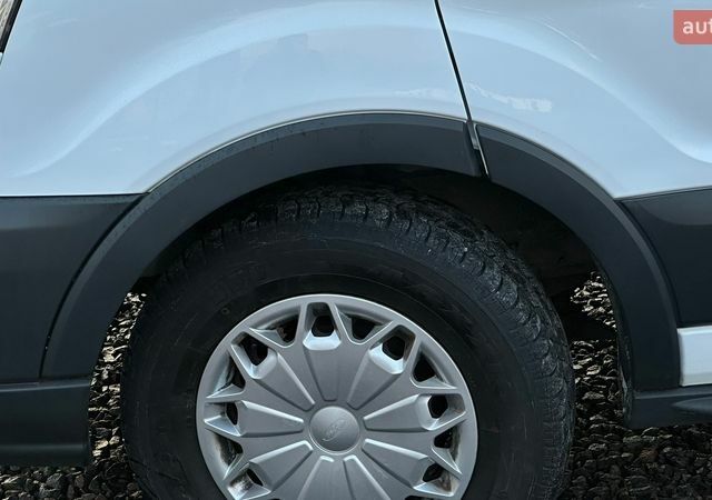 Білий Форд Транзит, об'ємом двигуна 2.2 л та пробігом 176 тис. км за 16696 $, фото 10 на Automoto.ua