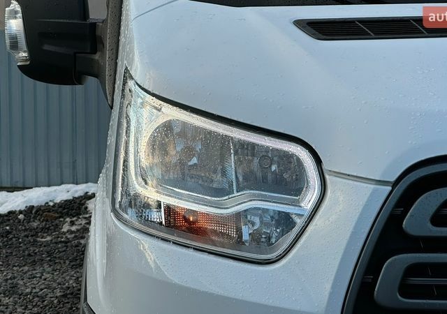 Білий Форд Транзит, об'ємом двигуна 2.2 л та пробігом 176 тис. км за 16696 $, фото 20 на Automoto.ua