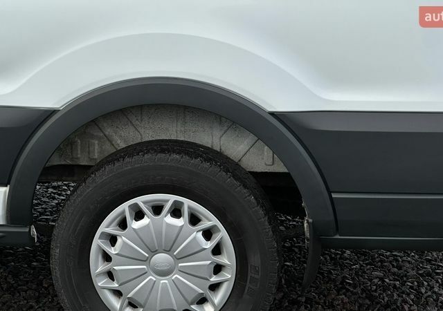 Білий Форд Транзит, об'ємом двигуна 2.2 л та пробігом 176 тис. км за 16696 $, фото 40 на Automoto.ua