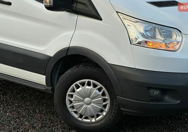 Білий Форд Транзит, об'ємом двигуна 2.2 л та пробігом 176 тис. км за 16696 $, фото 23 на Automoto.ua