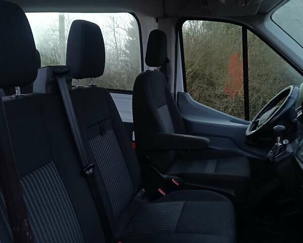 Белый Форд Транзит, объемом двигателя 2.2 л и пробегом 255 тыс. км за 17900 $, фото 17 на Automoto.ua