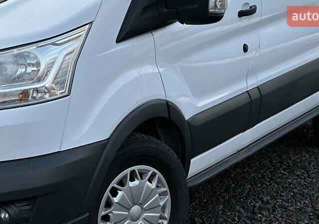 Білий Форд Транзит, об'ємом двигуна 2.2 л та пробігом 176 тис. км за 17199 $, фото 9 на Automoto.ua