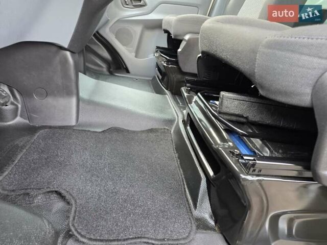 Білий Форд Транзит, об'ємом двигуна 2.2 л та пробігом 184 тис. км за 17800 $, фото 30 на Automoto.ua