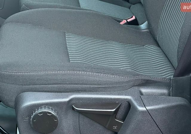 Білий Форд Транзит, об'ємом двигуна 2.2 л та пробігом 176 тис. км за 16696 $, фото 69 на Automoto.ua