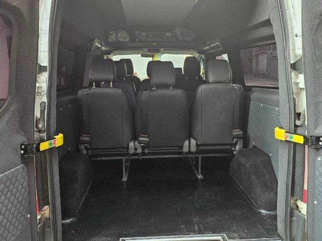 Белый Форд Транзит, объемом двигателя 2.2 л и пробегом 35 тыс. км за 24000 $, фото 3 на Automoto.ua