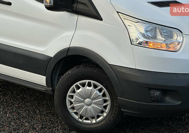 Білий Форд Транзит, об'ємом двигуна 2.2 л та пробігом 176 тис. км за 17199 $, фото 24 на Automoto.ua