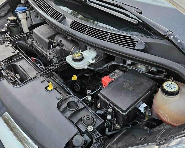 Белый Форд Транзит, объемом двигателя 2.2 л и пробегом 230 тыс. км за 14200 $, фото 3 на Automoto.ua