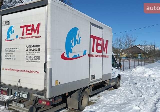 Білий Форд Транзит, об'ємом двигуна 2.2 л та пробігом 272 тис. км за 15000 $, фото 4 на Automoto.ua