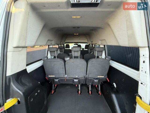 Білий Форд Транзит, об'ємом двигуна 2.2 л та пробігом 270 тис. км за 13500 $, фото 73 на Automoto.ua