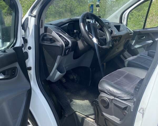 Форд Транзит 2016 в Полтаве на Automoto.ua Белый Форд Транзит, объемом двигателя 2.2 л и пробегом 176 тыс. км за 16000 $, фото 11 на Automoto.ua