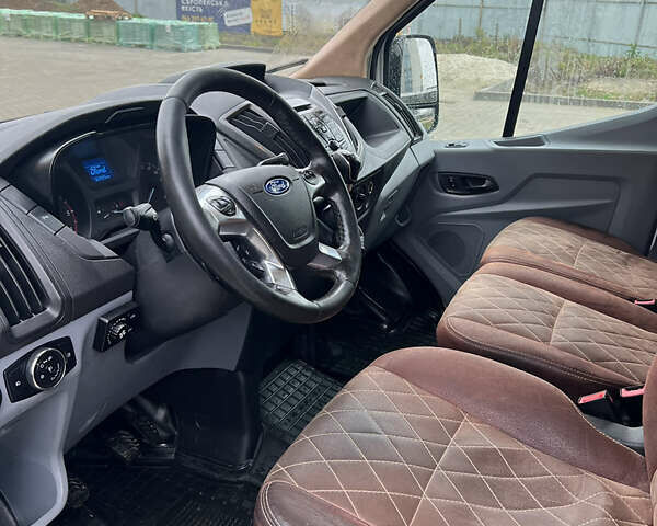 Белый Форд Транзит, объемом двигателя 2.2 л и пробегом 351 тыс. км за 16000 $, фото 5 на Automoto.ua