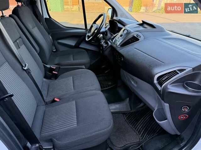 Білий Форд Транзит, об'ємом двигуна 2.2 л та пробігом 270 тис. км за 13500 $, фото 50 на Automoto.ua