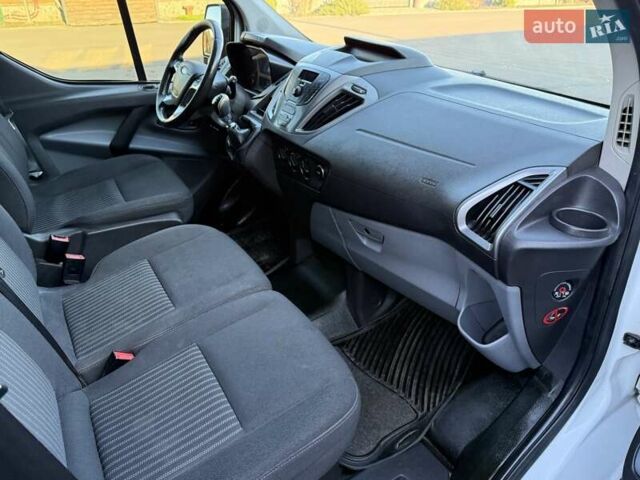 Белый Форд Транзит, объемом двигателя 2.2 л и пробегом 270 тыс. км за 13500 $, фото 51 на Automoto.ua