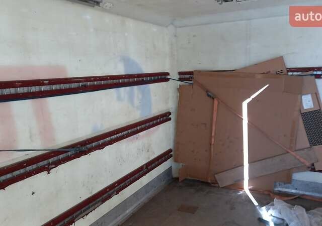 Білий Форд Транзит, об'ємом двигуна 2.2 л та пробігом 272 тис. км за 15000 $, фото 5 на Automoto.ua