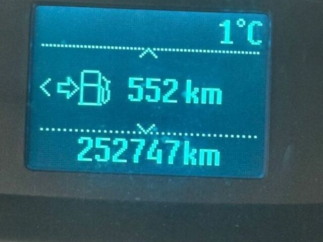 Белый Форд Транзит, объемом двигателя 2 л и пробегом 253 тыс. км за 8897 $, фото 7 на Automoto.ua