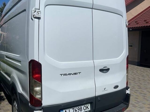 Белый Форд Транзит, объемом двигателя 2 л и пробегом 238 тыс. км за 17670 $, фото 2 на Automoto.ua