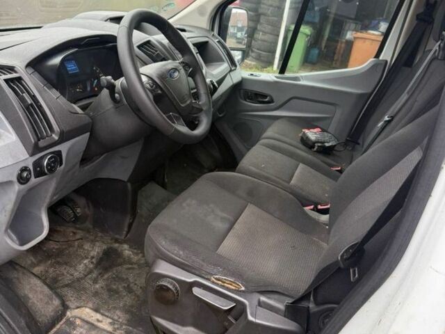 Белый Форд Транзит, объемом двигателя 2 л и пробегом 253 тыс. км за 8897 $, фото 5 на Automoto.ua