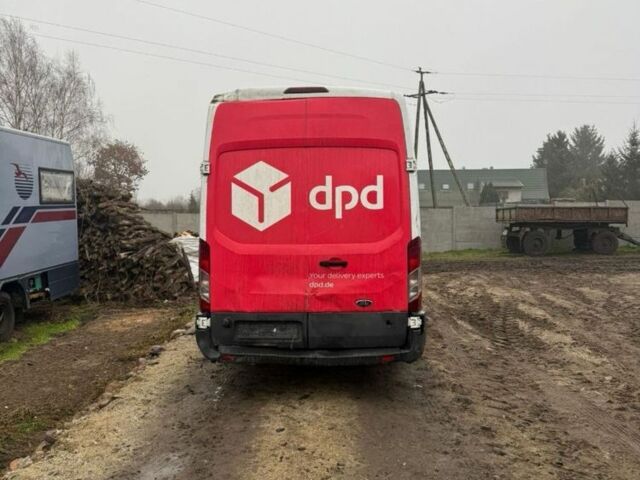 Белый Форд Транзит, объемом двигателя 2 л и пробегом 253 тыс. км за 8897 $, фото 3 на Automoto.ua