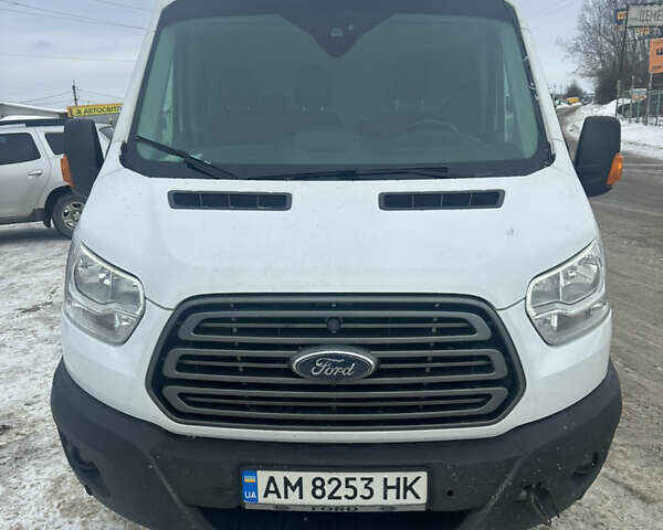 Белый Форд Транзит, объемом двигателя 2 л и пробегом 190 тыс. км за 14900 $, фото 3 на Automoto.ua