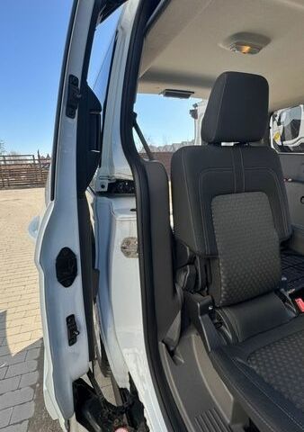 Белый Форд Транзит, объемом двигателя 2 л и пробегом 77 тыс. км за 16500 $, фото 5 на Automoto.ua