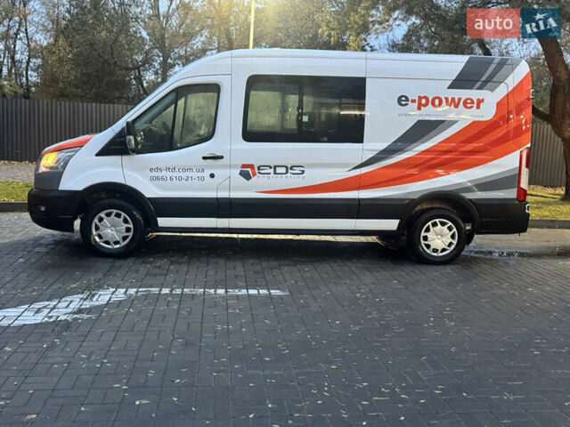 Білий Форд Транзит, об'ємом двигуна 2 л та пробігом 257 тис. км за 17500 $, фото 2 на Automoto.ua