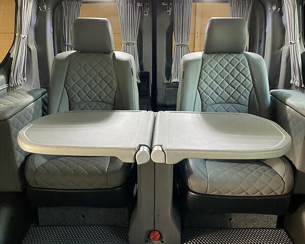 Белый Форд Транзит, объемом двигателя 3.7 л и пробегом 21 тыс. км за 65000 $, фото 32 на Automoto.ua