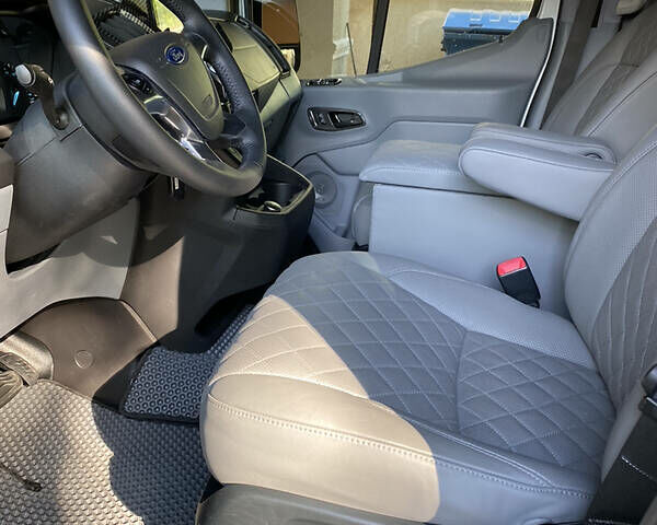 Белый Форд Транзит, объемом двигателя 3.7 л и пробегом 21 тыс. км за 65000 $, фото 38 на Automoto.ua