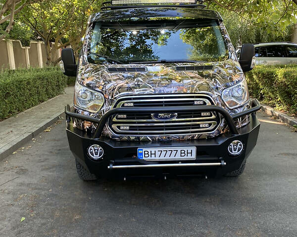 Белый Форд Транзит, объемом двигателя 3.7 л и пробегом 21 тыс. км за 65000 $, фото 12 на Automoto.ua