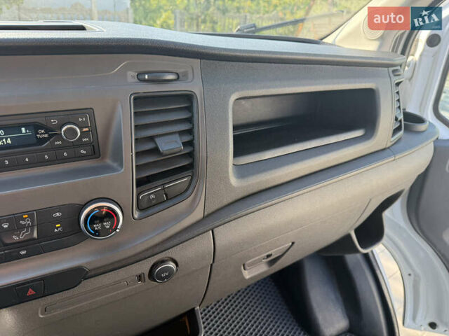 Білий Форд Транзит, об'ємом двигуна 2 л та пробігом 140 тис. км за 22000 $, фото 11 на Automoto.ua