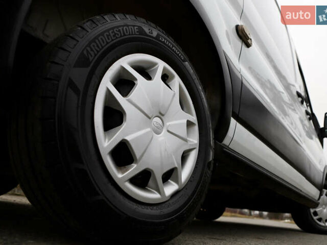 Белый Форд Транзит, объемом двигателя 2 л и пробегом 100 тыс. км за 22900 $, фото 59 на Automoto.ua