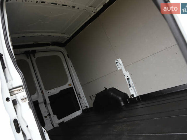 Белый Форд Транзит, объемом двигателя 2 л и пробегом 100 тыс. км за 22900 $, фото 80 на Automoto.ua