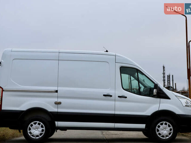 Белый Форд Транзит, объемом двигателя 2 л и пробегом 100 тыс. км за 22900 $, фото 44 на Automoto.ua