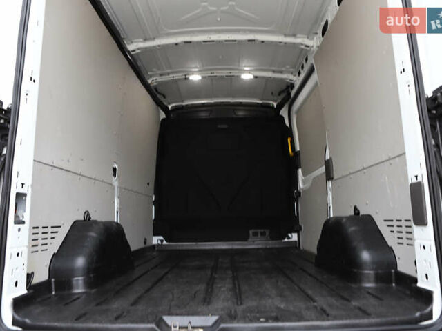 Белый Форд Транзит, объемом двигателя 2 л и пробегом 100 тыс. км за 22900 $, фото 69 на Automoto.ua