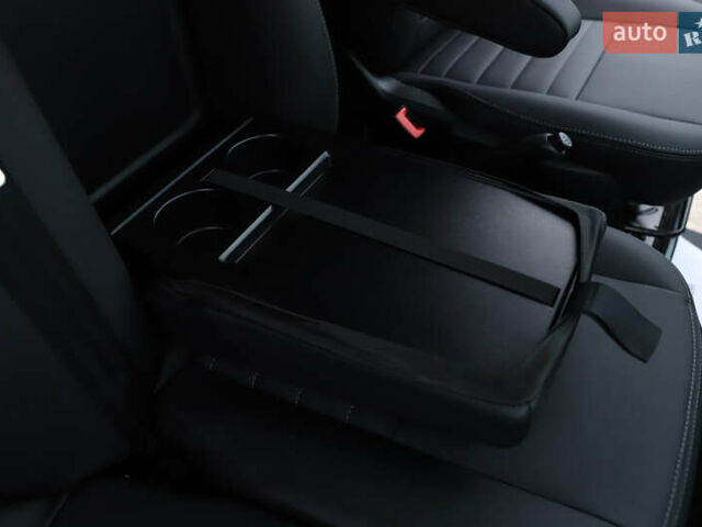 Белый Форд Транзит, объемом двигателя 2 л и пробегом 100 тыс. км за 22900 $, фото 104 на Automoto.ua