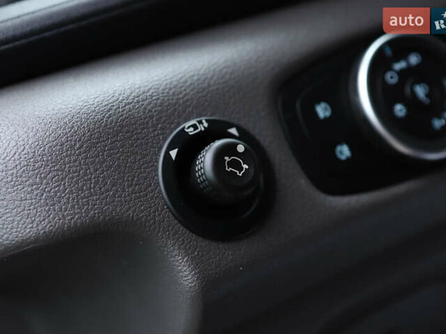 Белый Форд Транзит, объемом двигателя 2 л и пробегом 100 тыс. км за 22900 $, фото 83 на Automoto.ua