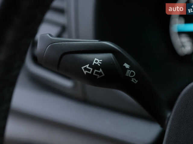 Белый Форд Транзит, объемом двигателя 2 л и пробегом 100 тыс. км за 22900 $, фото 91 на Automoto.ua