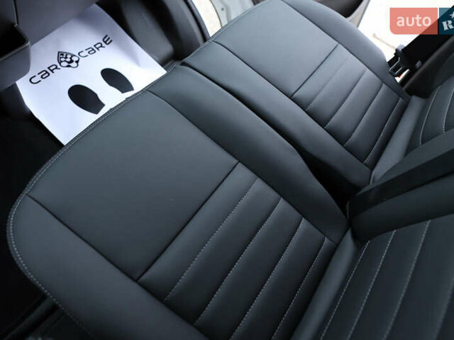 Белый Форд Транзит, объемом двигателя 2 л и пробегом 100 тыс. км за 22900 $, фото 98 на Automoto.ua