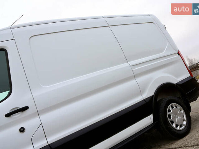 Белый Форд Транзит, объемом двигателя 2 л и пробегом 100 тыс. км за 22900 $, фото 18 на Automoto.ua
