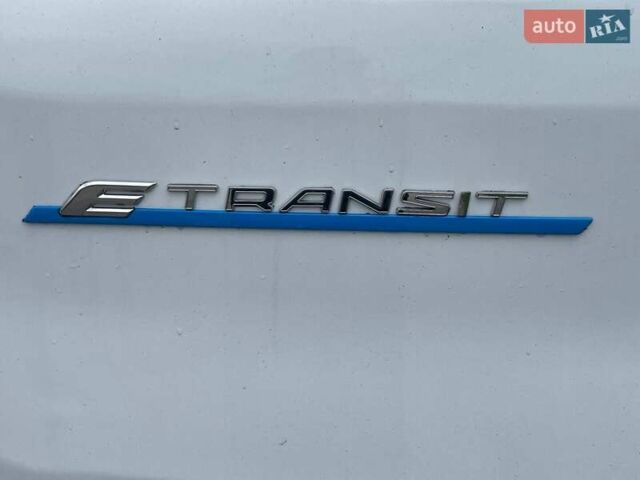 Білий Форд Транзит, об'ємом двигуна 0 л та пробігом 23 тис. км за 33700 $, фото 4 на Automoto.ua